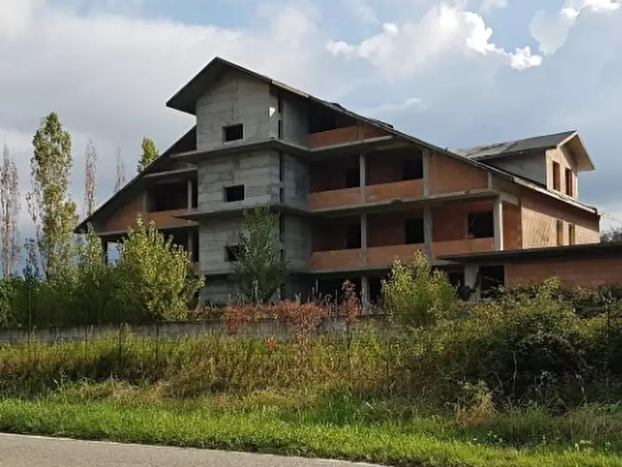 Immagine 1 di Casa indipendente in vendita  in Via Sempione snc a Marano Ticino