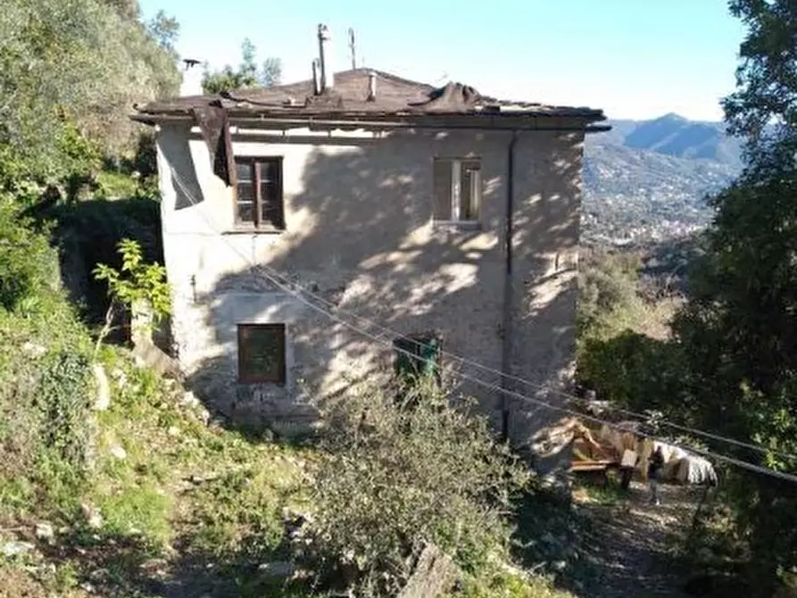 Immagine 1 di Pentalocale in vendita  in Via Trea 1 a Camogli