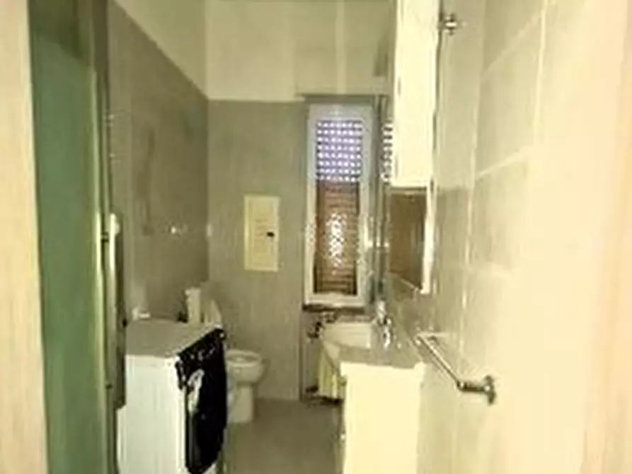 Immagine 7 di Quadrilocale in vendita  in Via Pierino Negrotto Cambiaso 127/14 a Genova
