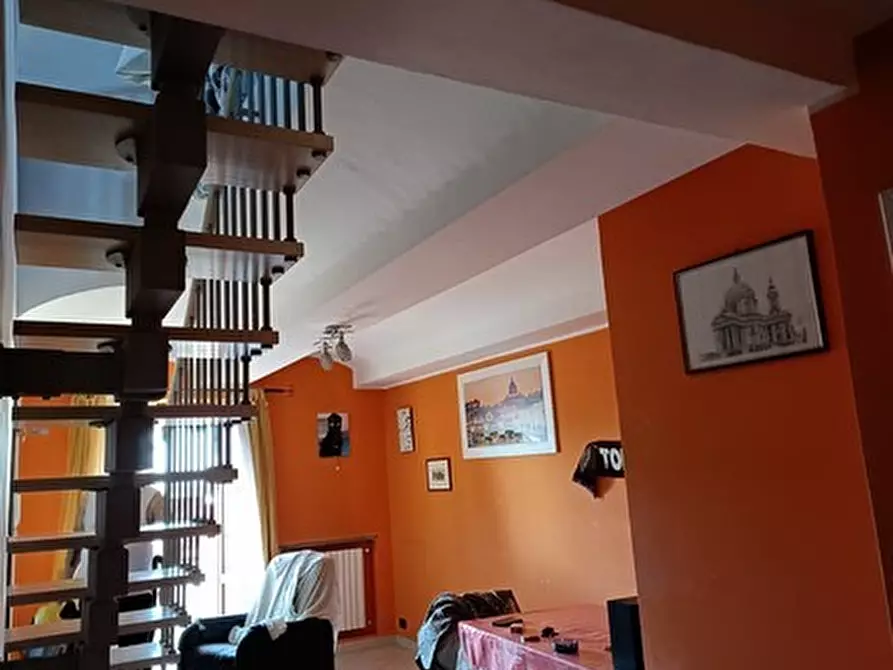 Immagine 4 di Pentalocale in vendita  in Via Rigolfo 13B a Trofarello