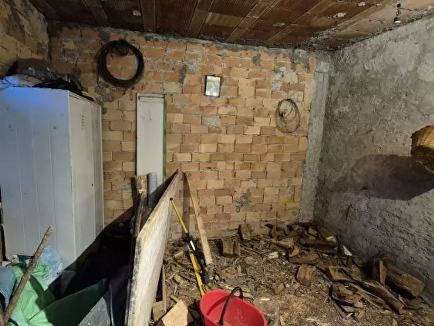 Immagine 10 di Villa in vendita  in Via Nostra Signora della Guardia 94 a Castiglione Chiavarese