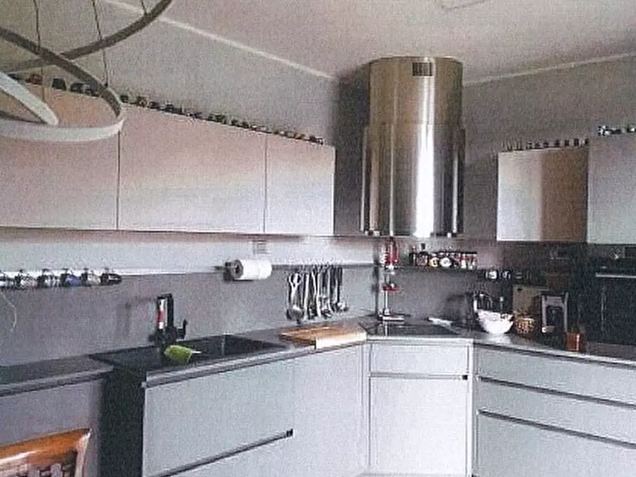 Immagine 4 di Casa indipendente in vendita  in Via Orlando 4 a Genova