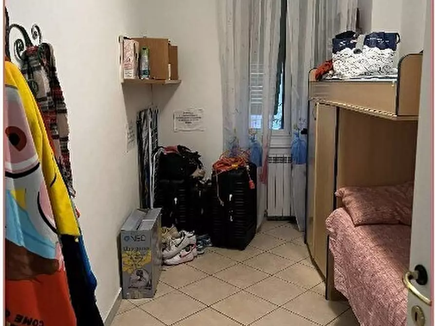 Immagine 6 di Quadrilocale in vendita  in Via Renato Quartini 22 a Genova