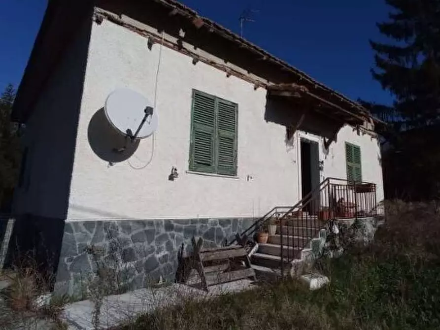 Immagine 1 di Villa in vendita  in Località Pianfrecioso 5 a Giusvalla