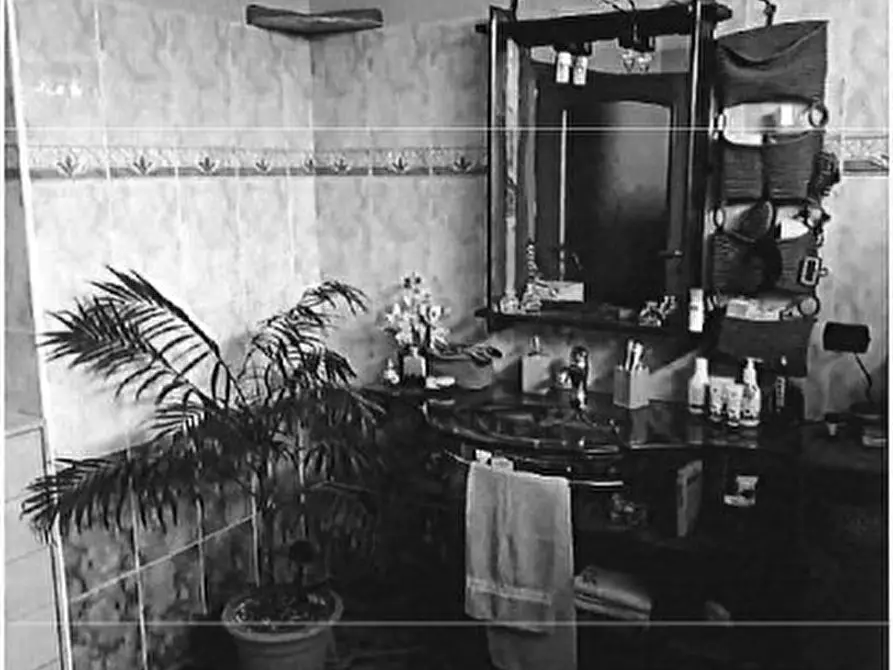 Immagine 9 di Pentalocale in vendita  in Via Ruatti 9 a Caramagna Piemonte