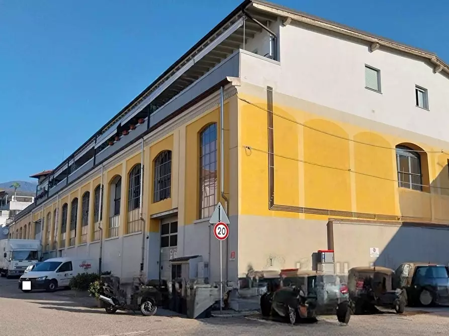 Immagine 1 di Ufficio in vendita  in Via Maurizio Muller 37 a Verbania