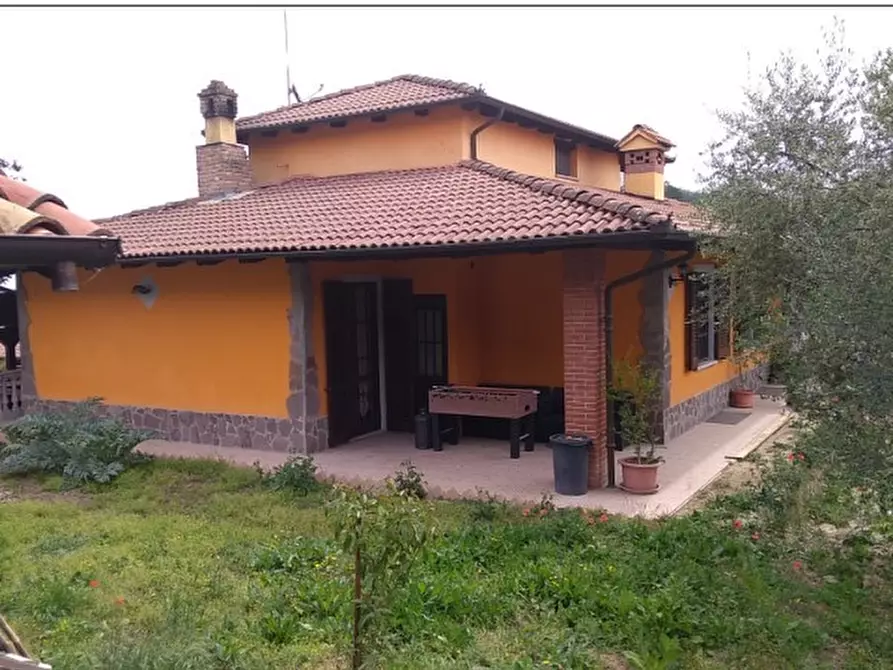 Immagine 1 di Villa in vendita  in Via Michele Thea 5 a Castelletto Molina