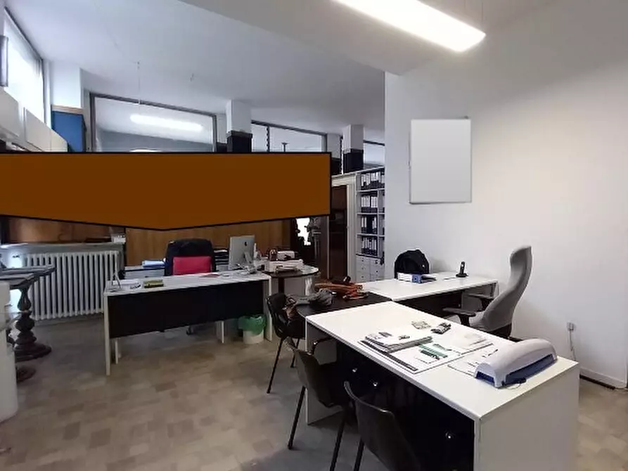 Immagine 4 di Locale commerciale in vendita  in Via Camillo Cavour 19 a Alessandria