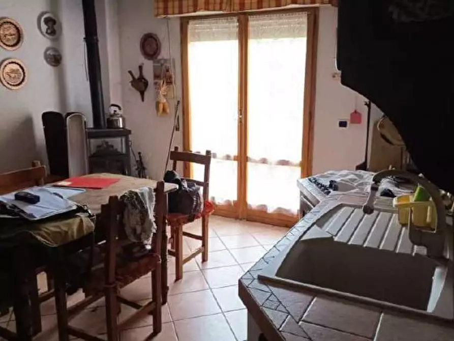 Immagine 4 di Quadrilocale in vendita  in Località Roncolongo 1 a Santo Stefano D'aveto