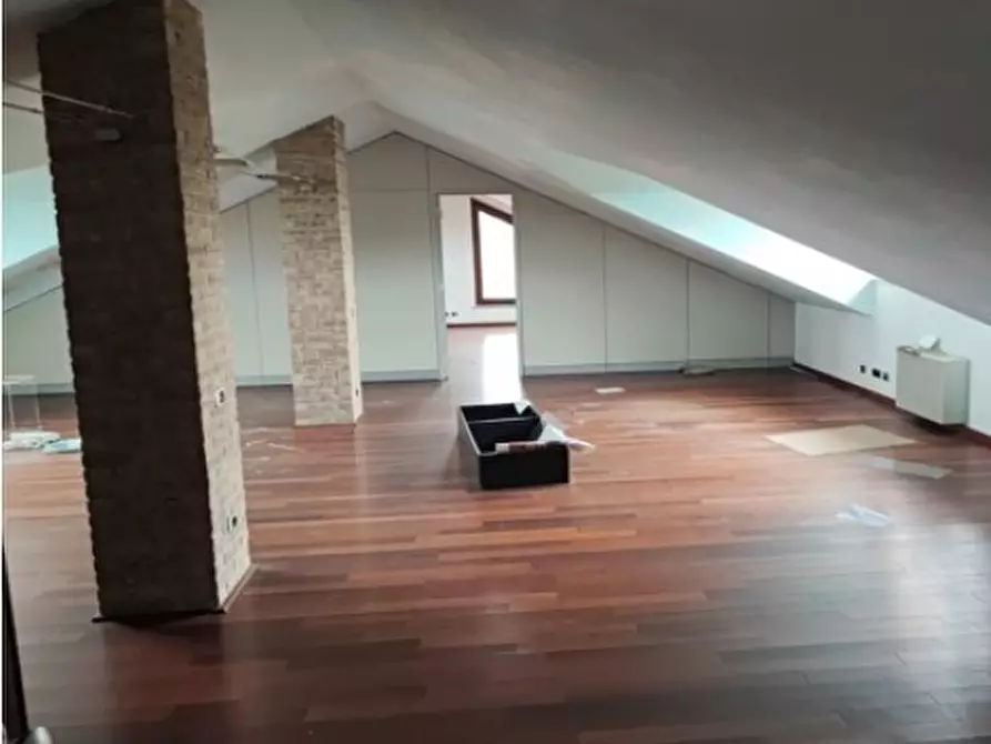 Immagine 6 di Casa trifamiliare in vendita  in Via Castelceriolo 1 a Alessandria