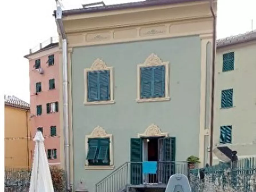 Immagine 10 di Casa indipendente in vendita  in Via Garello 2 a Genova