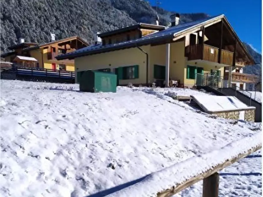 Immagine 1 di Quadrilocale in vendita  in Via Pause 88 a Auronzo Di Cadore