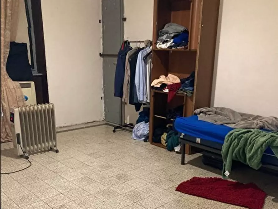 Immagine 4 di Trilocale in vendita  in Via Carlo Poma 11 a Torino