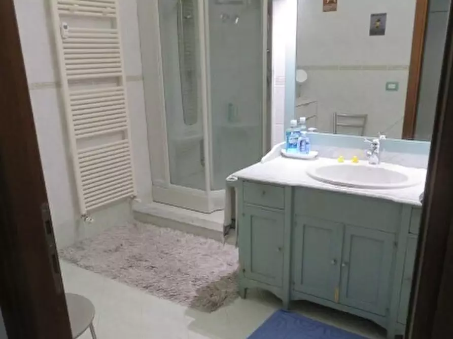 Immagine 7 di Pentalocale in vendita  in Via Antonio Sant'Elia 204/4 a Genova