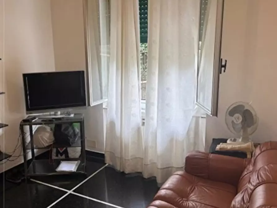 Immagine 7 di Quadrilocale in vendita  in Via Adamo Centurione 9D a Genova