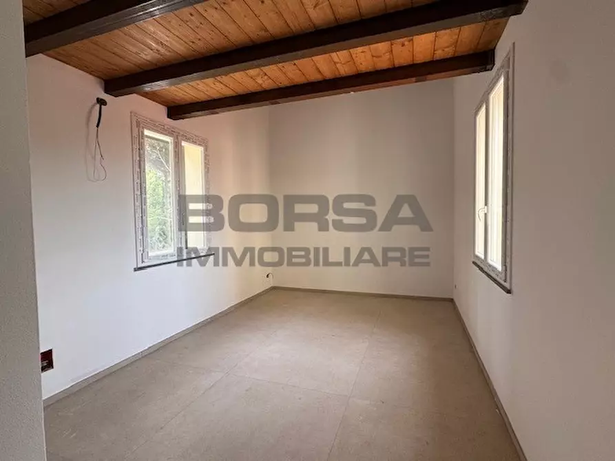 Immagine 3 di Quadrilocale in vendita  in Via delle Sorgenti 402 a Livorno