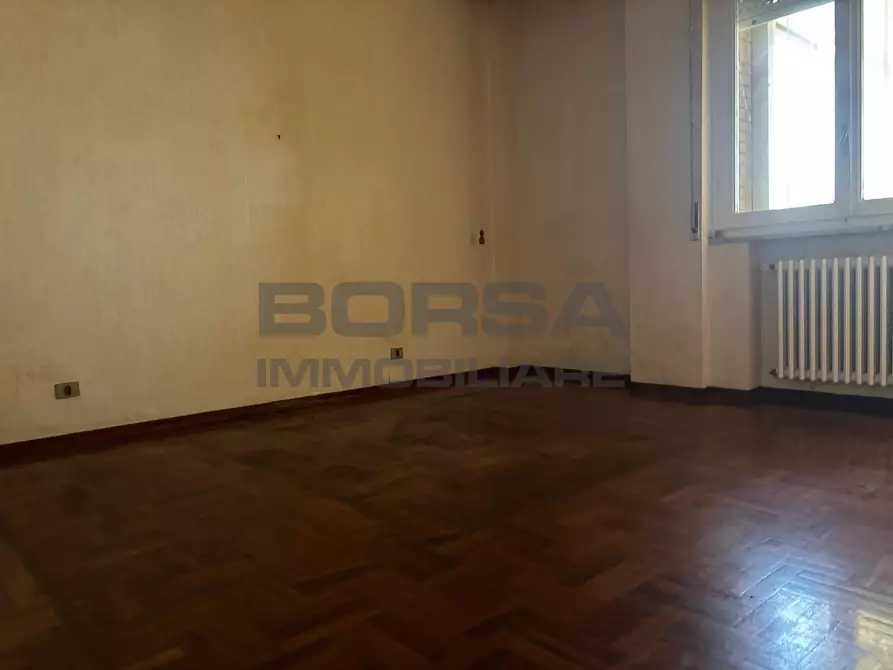 Immagine 4 di Appartamento in vendita  in Via Benvenuto Cellini a Livorno