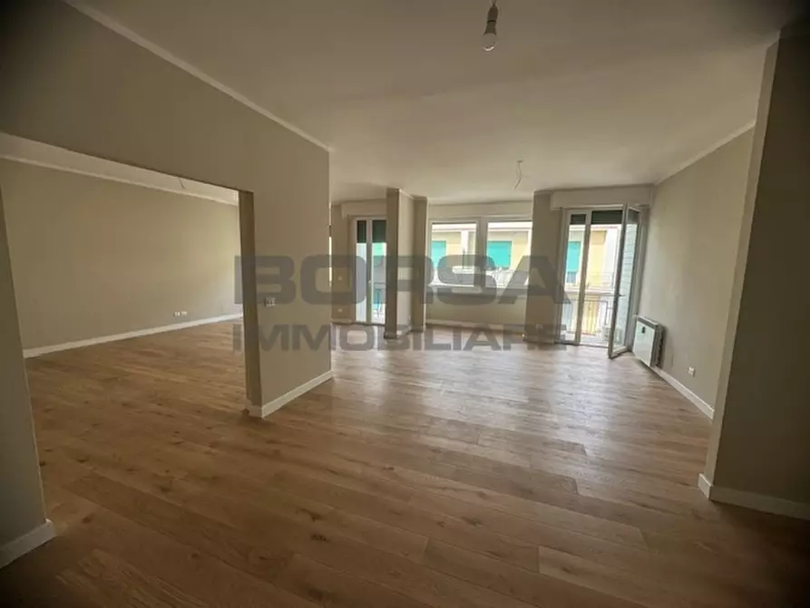 Immagine 23 di Pentalocale in vendita  in Via Baciocchi 2 a Livorno