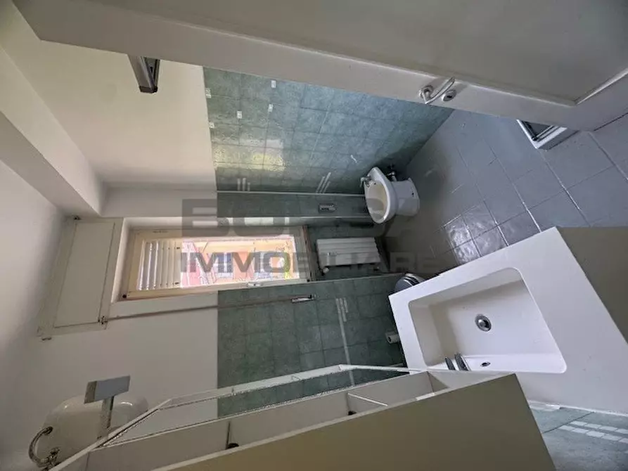 Immagine 12 di Quadrilocale in vendita  in Via della Bastia a Livorno