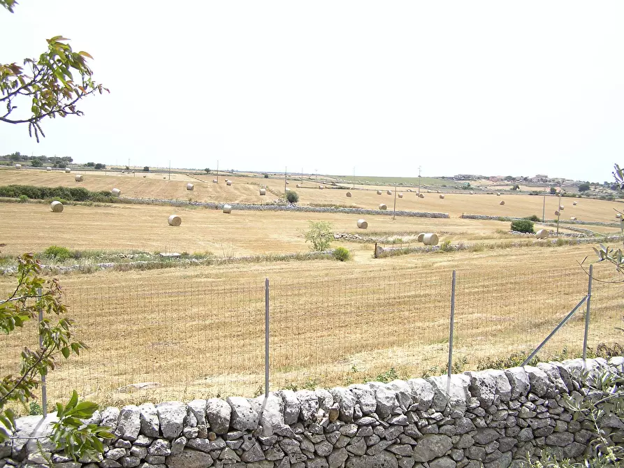Immagine 19 di Casa indipendente in affitto  a Ragusa