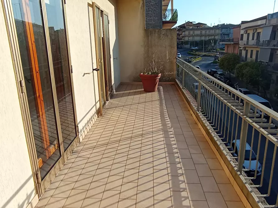 Immagine 22 di Pentalocale in affitto  a Ragusa