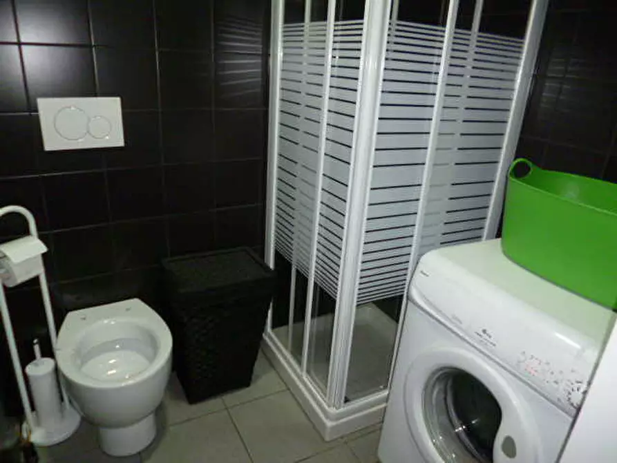 Immagine 13 di Casa indipendente in affitto  a Ragusa