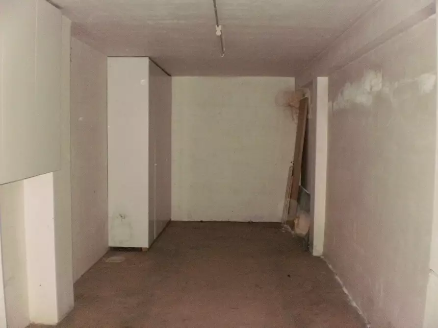 Immagine 15 di Pentalocale in affitto  a Ragusa