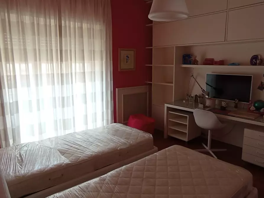 Immagine 18 di Pentalocale in vendita  a Ragusa