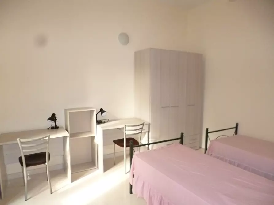 Immagine 4 di Stanza singola in affitto  a Ragusa