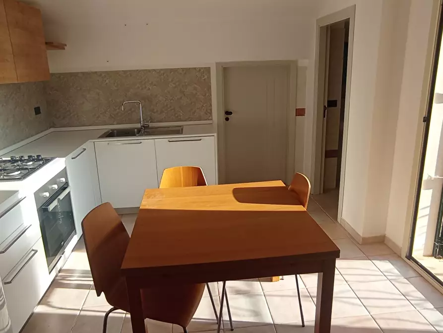 Immagine 4 di Mansarda in affitto  a Ragusa