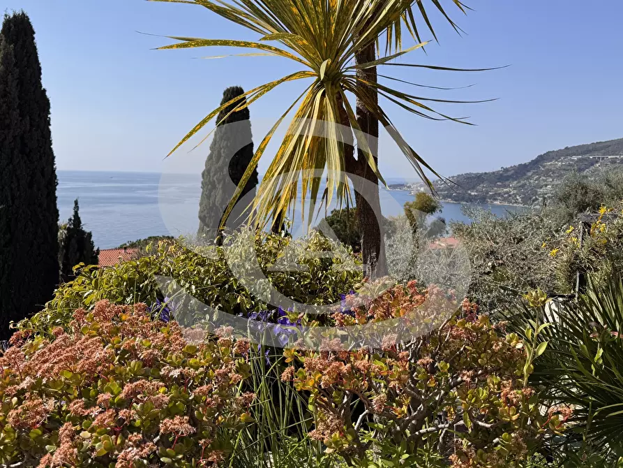 Immagine 36 di Bilocale in vendita  in Via Padre Semeria 54 a Ospedaletti