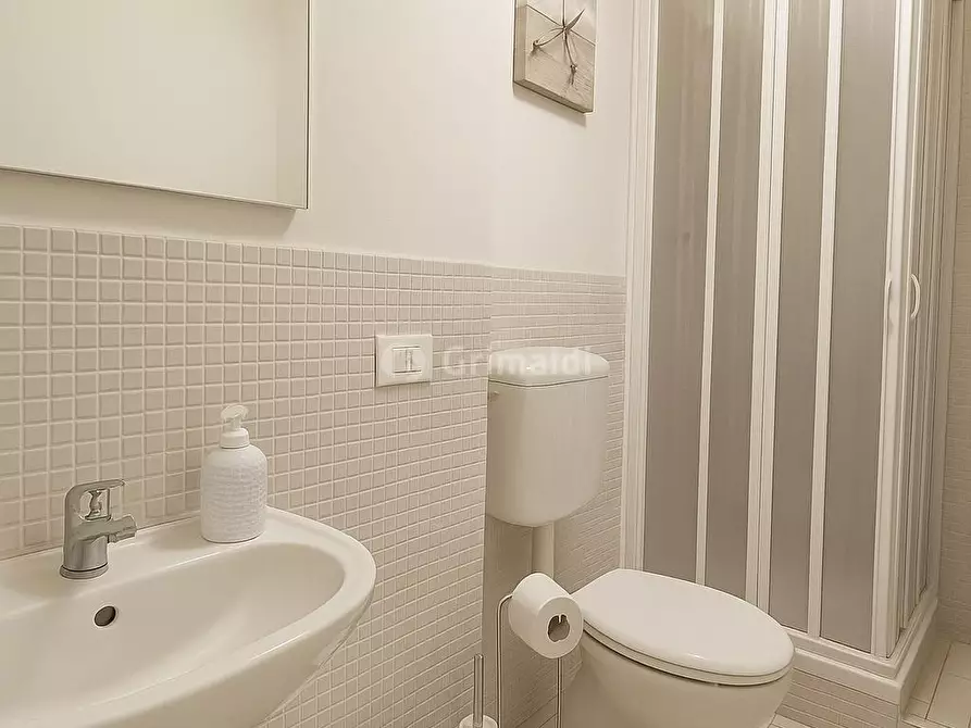 Immagine 7 di Trilocale in affitto  in Via Arturo Graf 52 a Roma