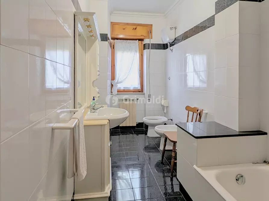 Immagine 29 di Villa in vendita  in Via Granieri 56 a Nettuno