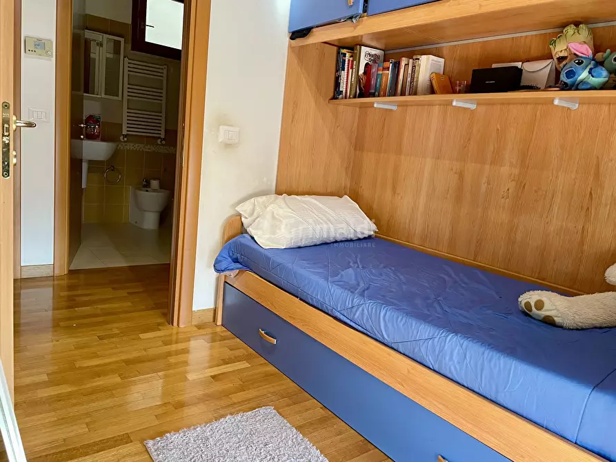 Immagine 7 di Quadrilocale in vendita  in Via Carroceto 154H a Aprilia