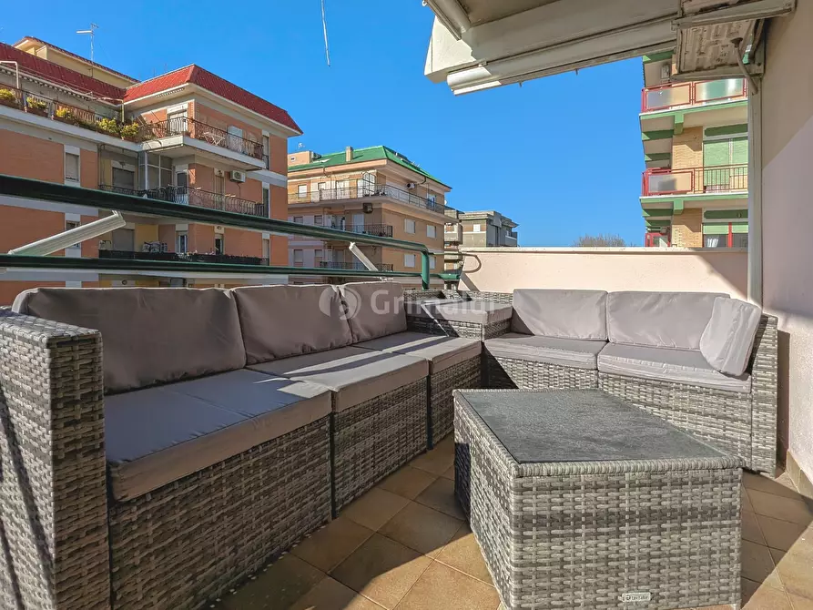 Immagine 3 di Trilocale in vendita  in Via Venezia 6 a Nettuno