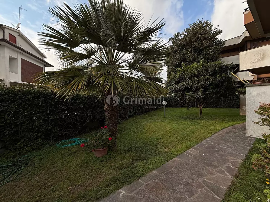 Immagine 30 di Quadrilocale in vendita  in Via Circeo 6 a Anzio