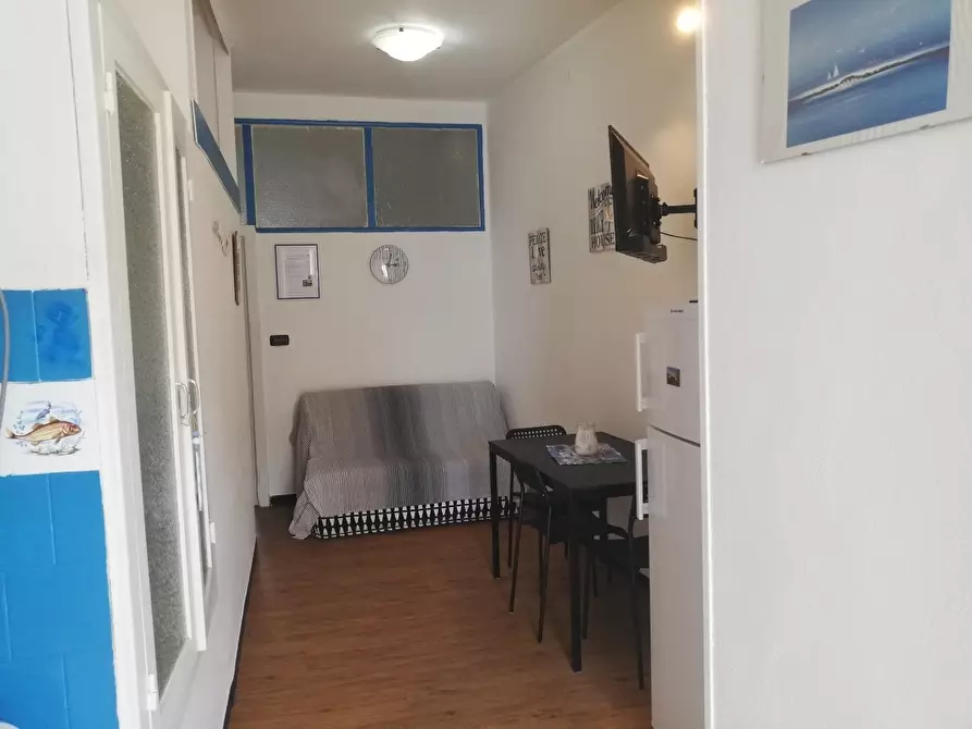 Immagine 9 di Bilocale in vendita  in Via Giuseppe Garibaldi 32 a Sestri Levante