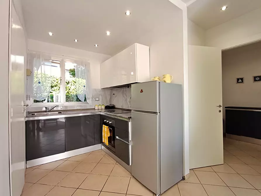 Immagine 13 di Trilocale in vendita  in Via Olanda 159 a Sestri Levante