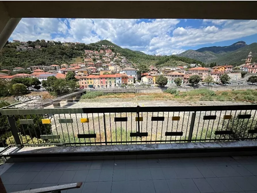 Immagine 3 di Trilocale in vendita  in Via delle Pesche a Casarza Ligure