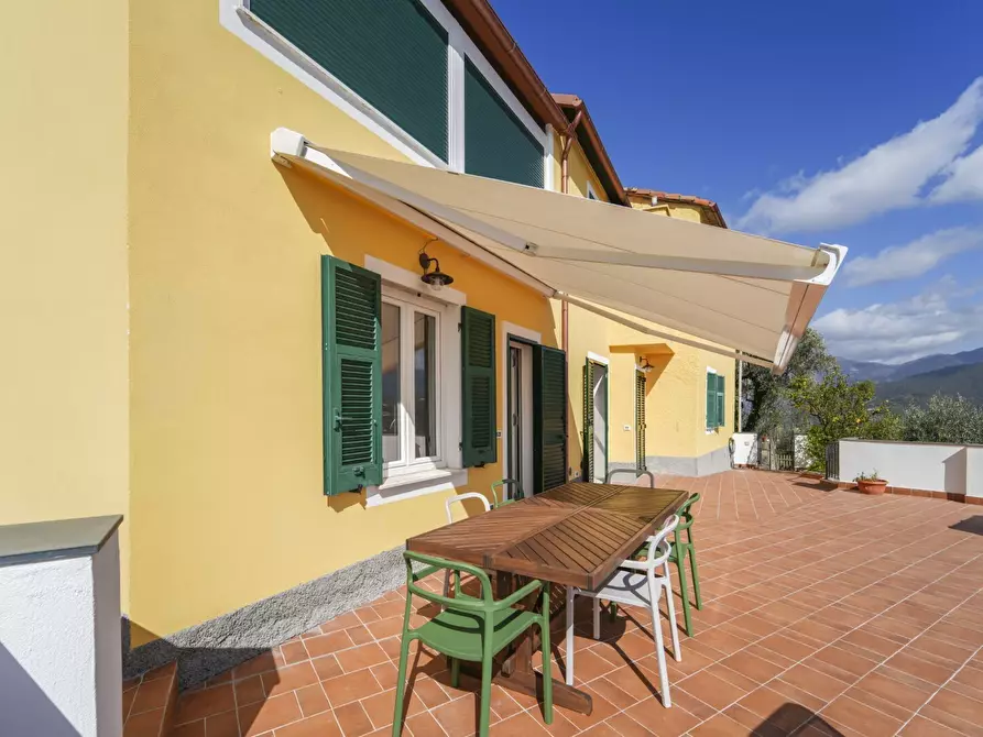 Immagine 13 di Appartamento in vendita  in Via Villa Ginestra 23 a Sestri Levante