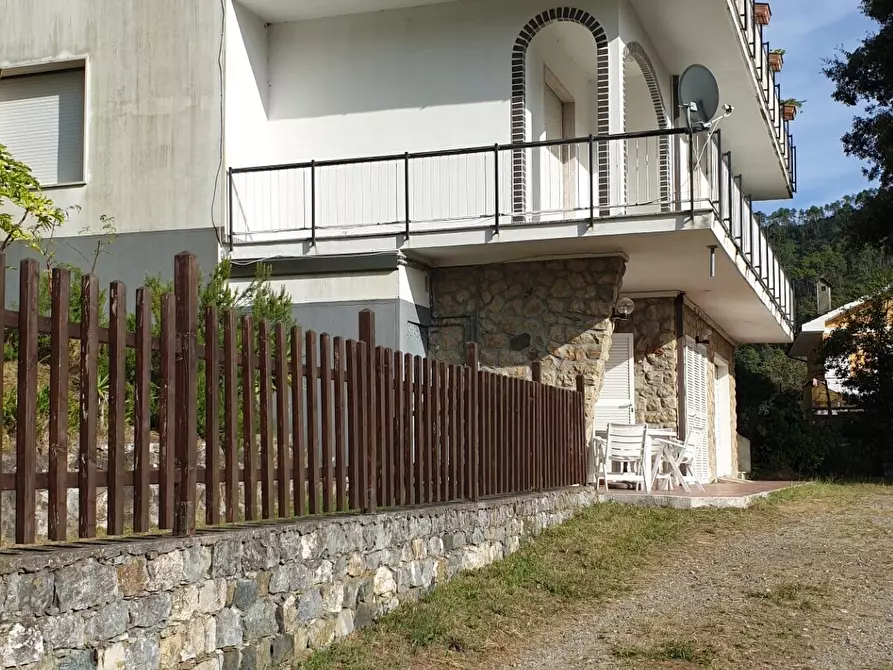 Immagine 19 di Trilocale in vendita  in Via Battaglione I. Zinara 2 a Deiva Marina