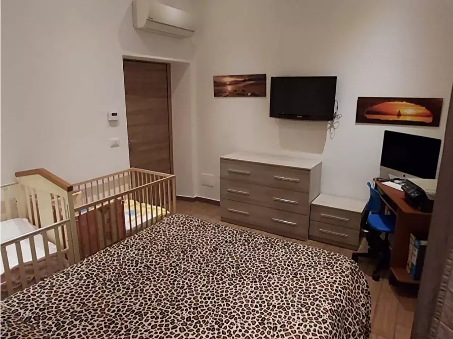 Immagine 13 di Trilocale in vendita  a Livorno