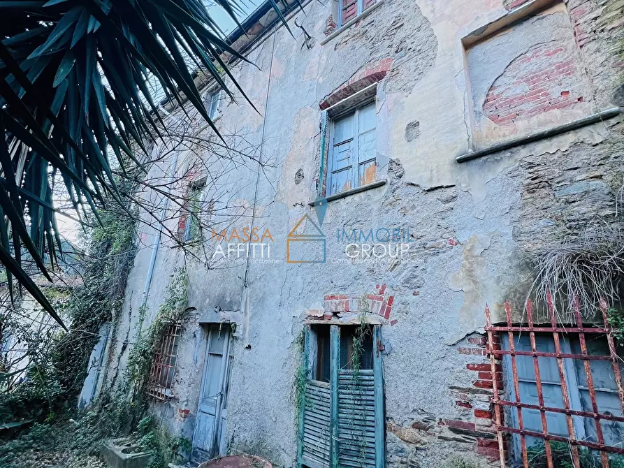 Immagine 26 di Casa indipendente in vendita  in Via Fondaccio 12 a Montignoso