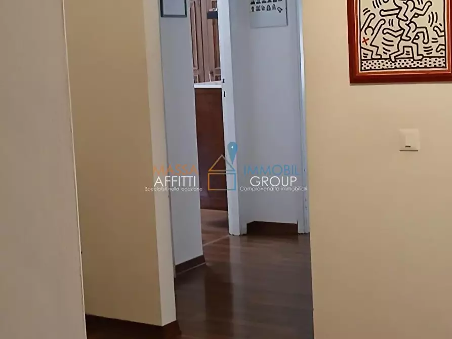 Immagine 13 di Quadrilocale in vendita  in Viale Eugenio Chiesa 21 a Massa