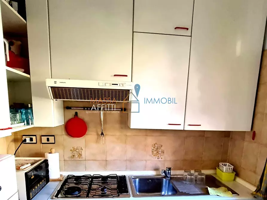Immagine 10 di Villetta a schiera in vendita  in Via Pisa 12 a Massa