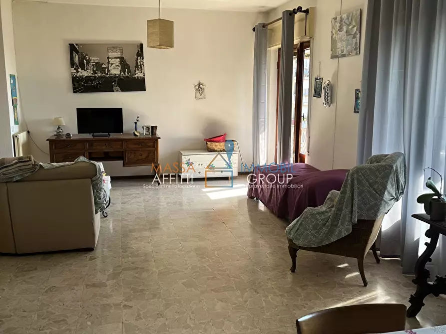 Immagine 2 di Pentalocale in vendita  in Piazza Gino Lucetti 11B a Carrara