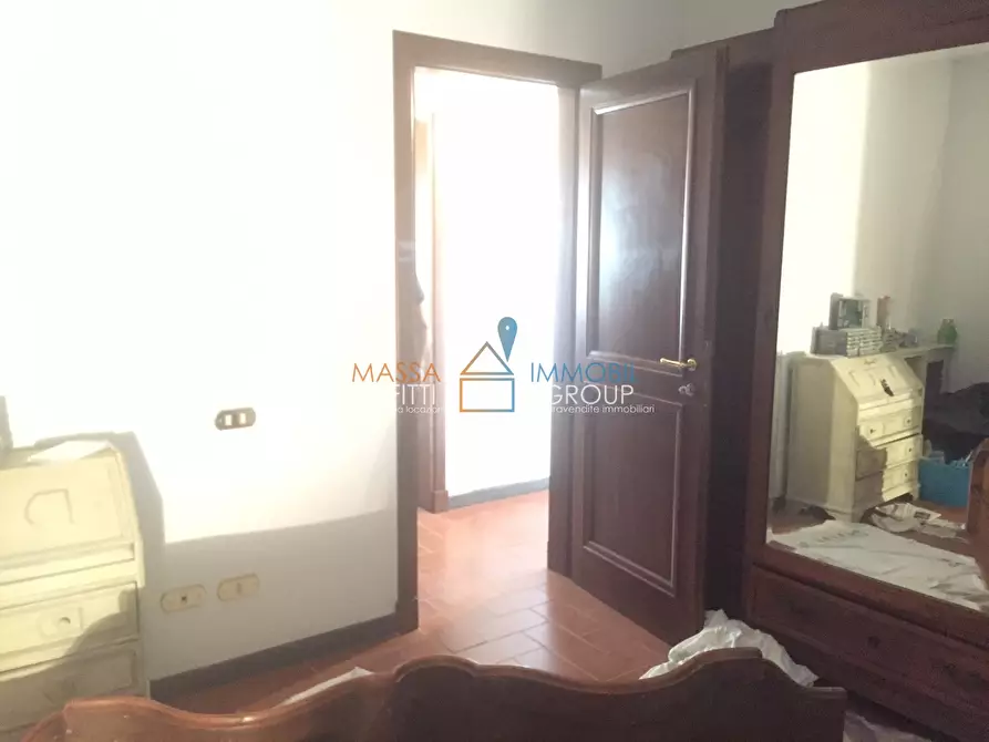 Immagine 8 di Villa in vendita  in Via dei Colli 88 a Massa