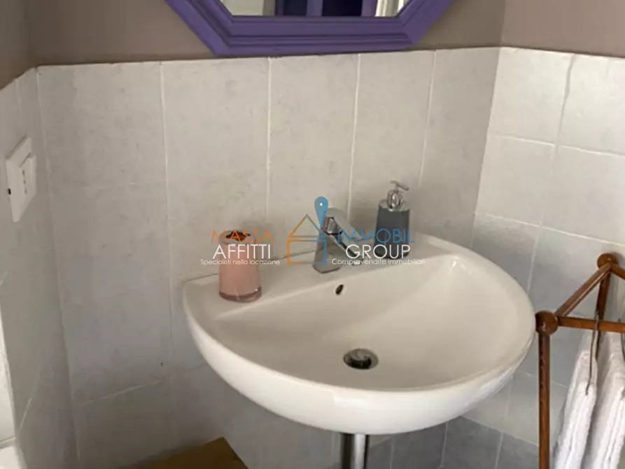 Immagine 9 di Bilocale in affitto  in Via Santa Maria 11A a Carrara