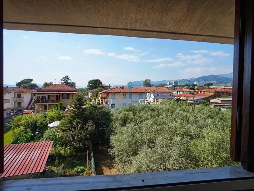 Immagine 37 di Terratetto in vendita  in Via Puliche 133 a Massa