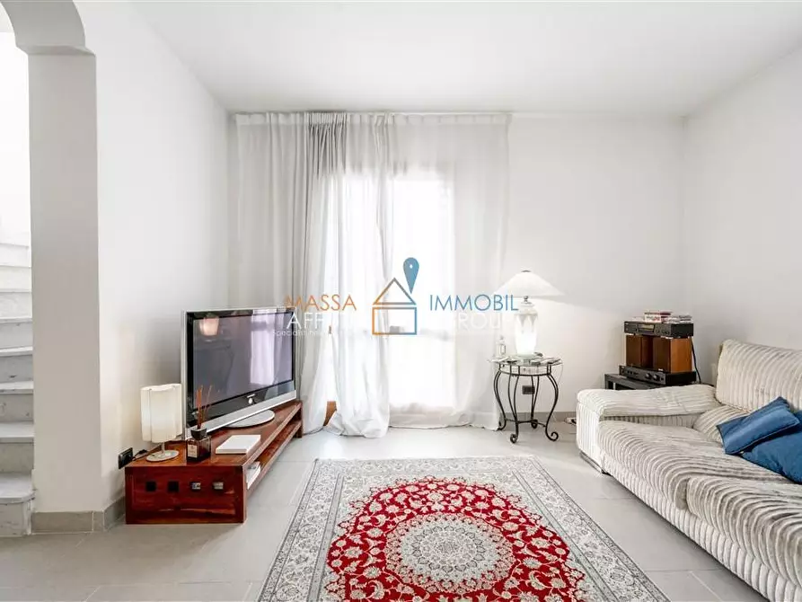 Immagine 5 di Porzione di casa in vendita  in Viale Marina 114 a Montignoso